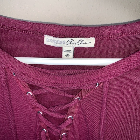 Express Criss Cross Strappy Medium Long Sleeve - Picture 11 of 13